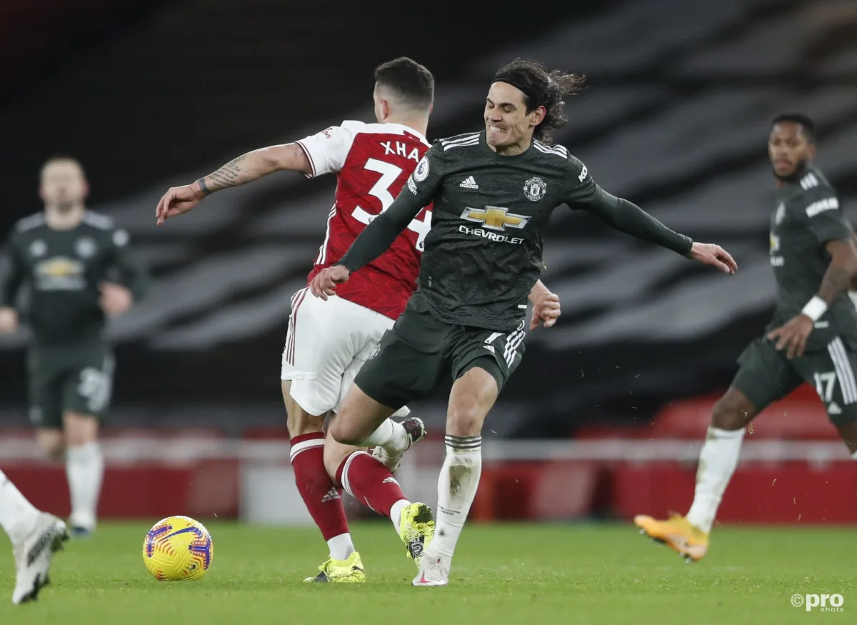 Man Utd: Solskjaer backs Cavani after misses and cites Ferguson advice