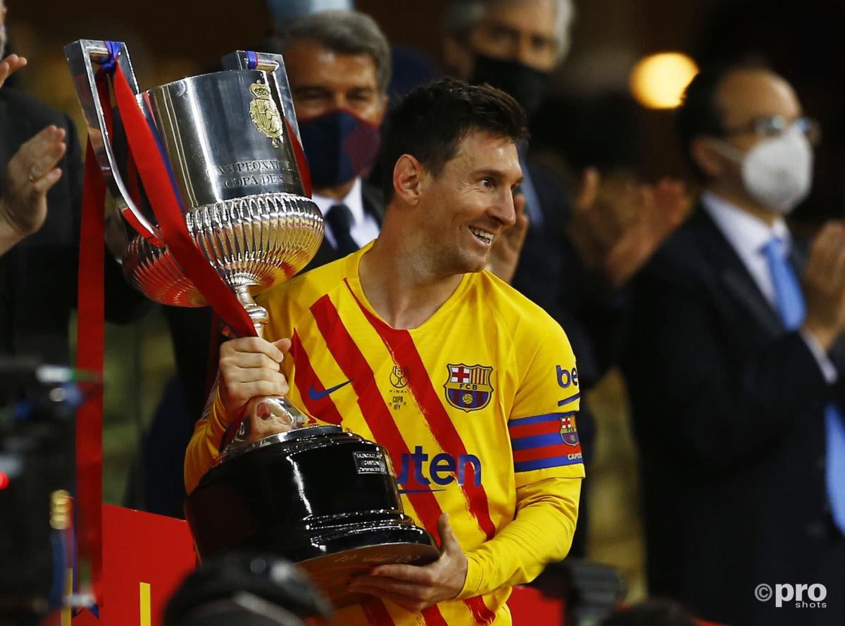 Messi offered a new TEN-YEAR Barcelona contract