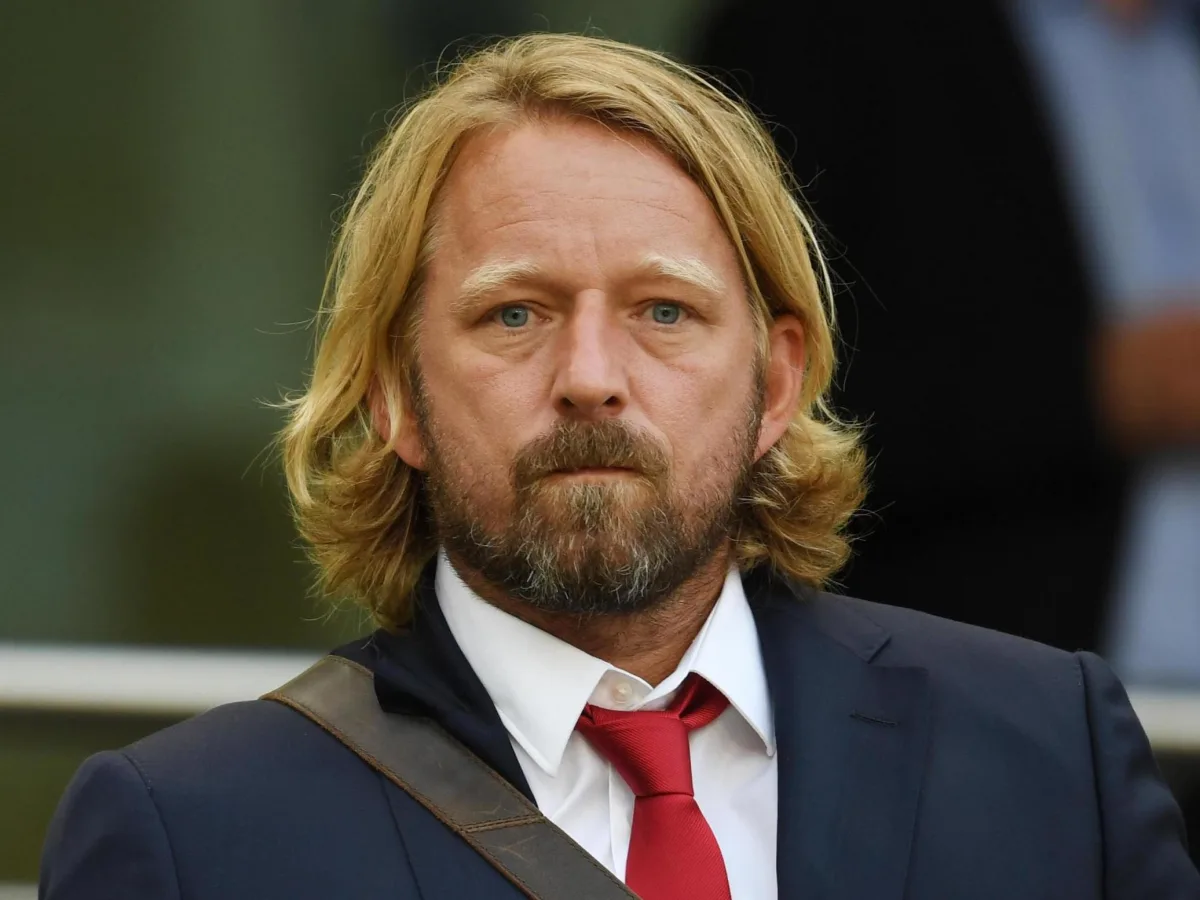 Former Arsenal scouting chief Mislintat extends Stuttgart contract