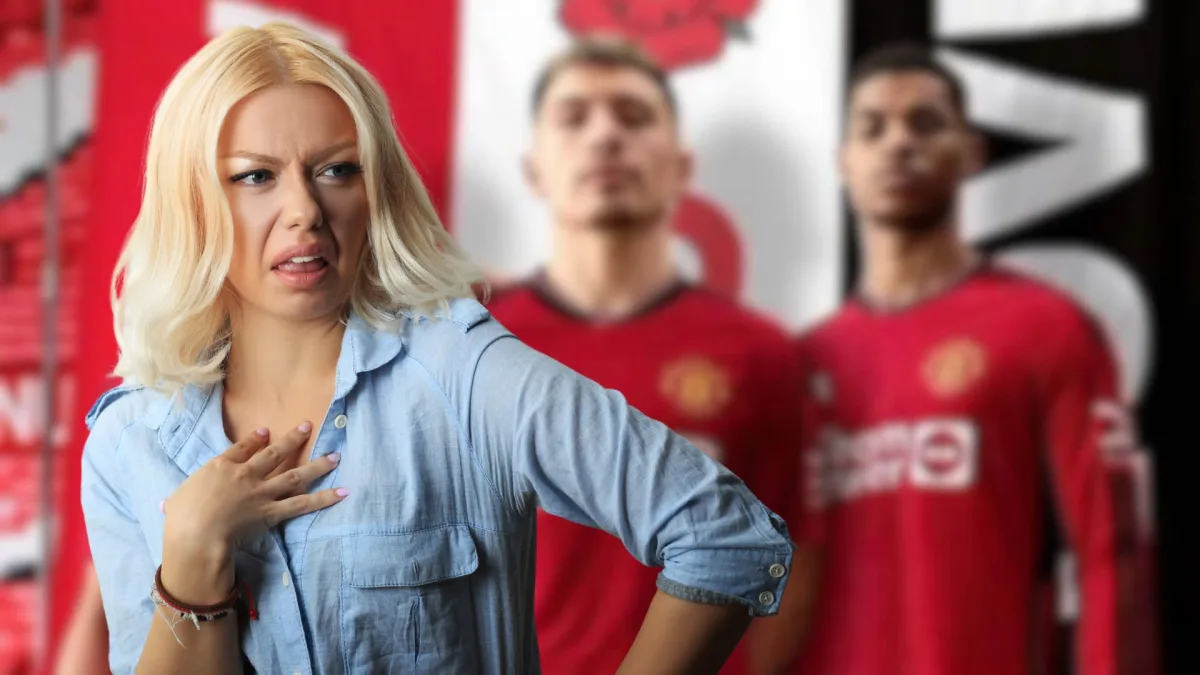 Manchester United's new kit defended by female fans amid claims of sexism -  Mirror Online