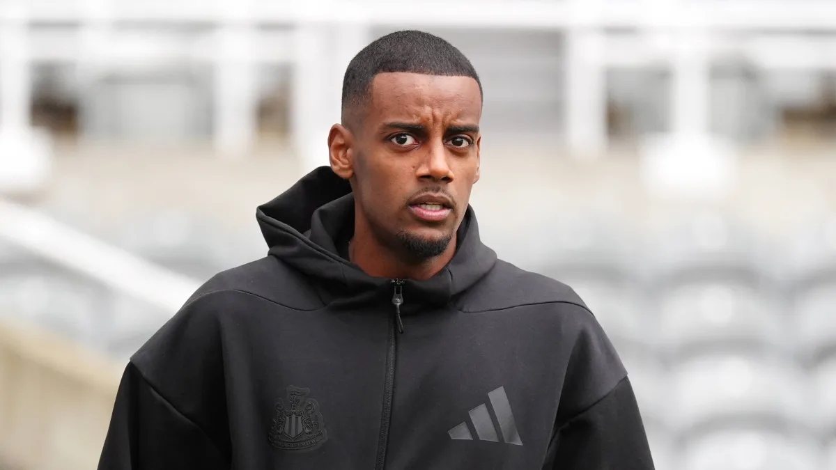 Alexander Isak ‘shocked’ by Newcastle as SIX clubs pursue deal