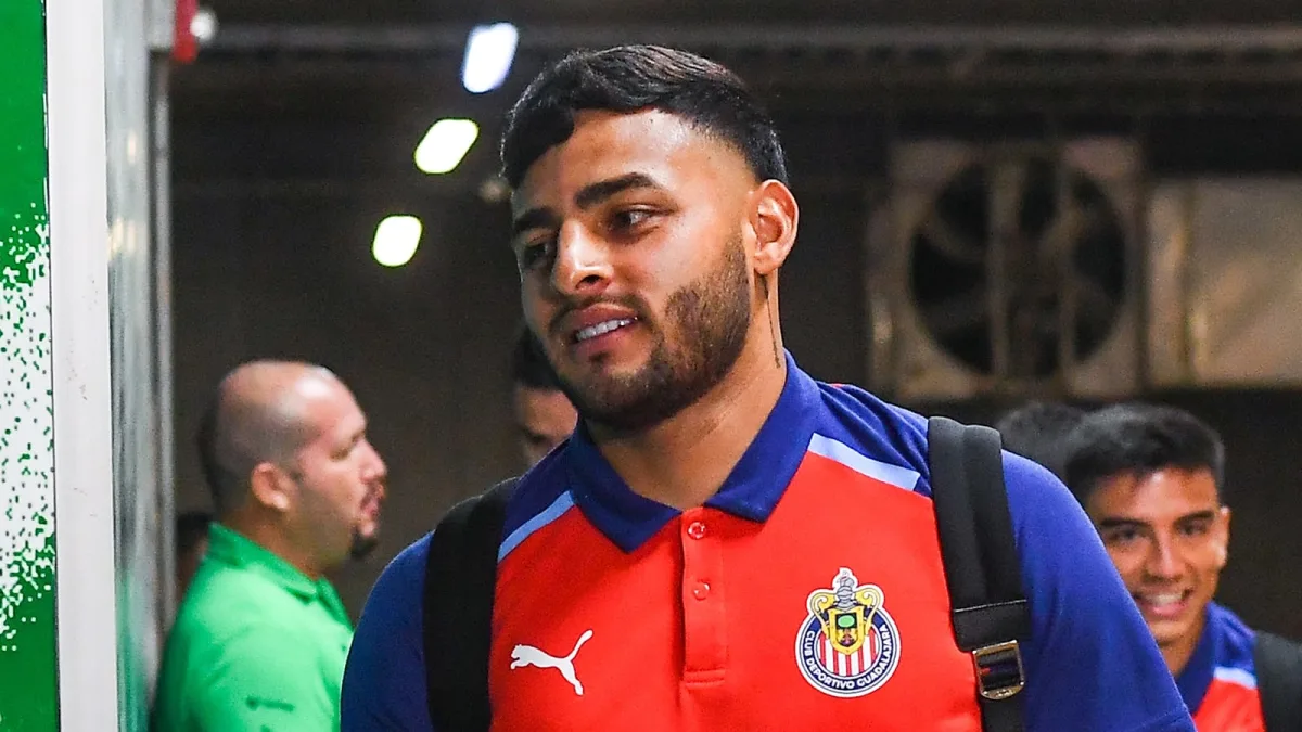 Chivas le ofrece a Alexis Vega a Santos a cambio de Carlos Acevedo