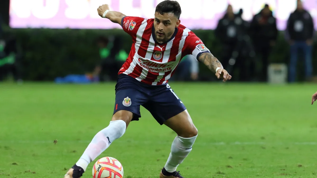 Liga Mx Chivas No Podr Dar De Baja A Alexis Vega Y Cristian Calder N