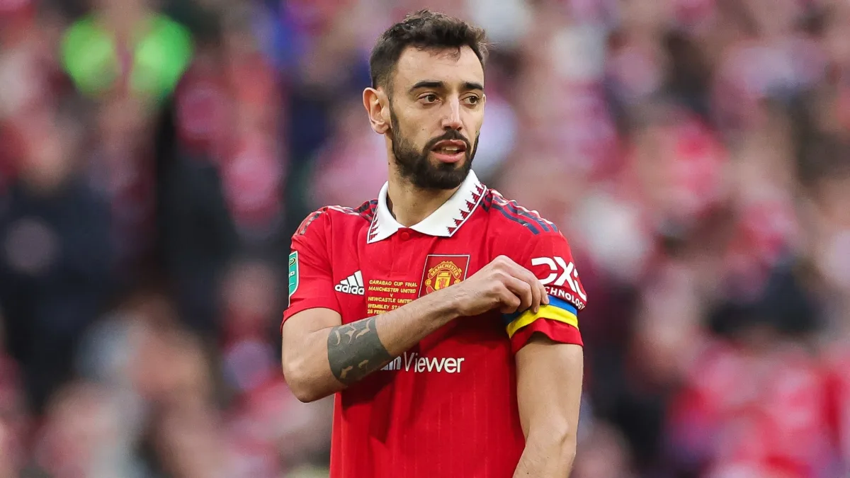 Fernandes replaces Maguire as new Man Utd captain