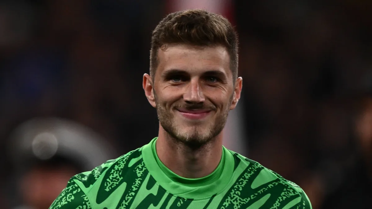 Bento transfer news: Who is the Brazil goalkeeper wanted by Arsenal and ...