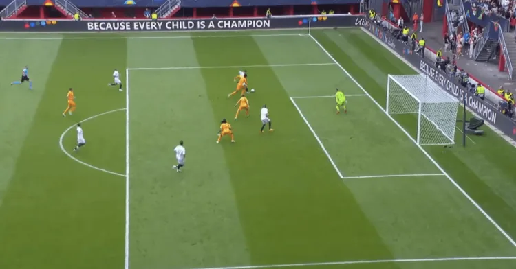 Federico Chiesa unleashes his shot