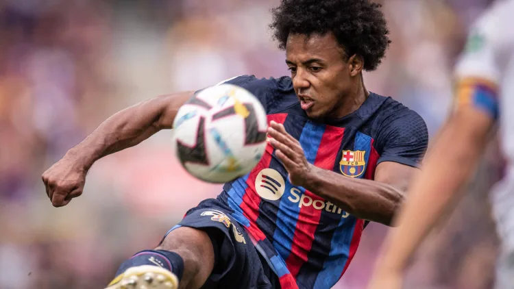 Barcelona transfer news: Chelsea on alert as Xavi makes radical decision to  sell star player