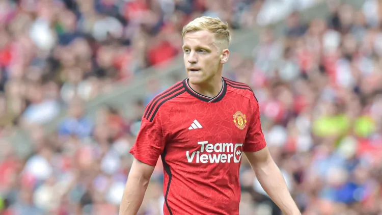 Donny van de Beek's generous offer to Ukrainian refugees stuns