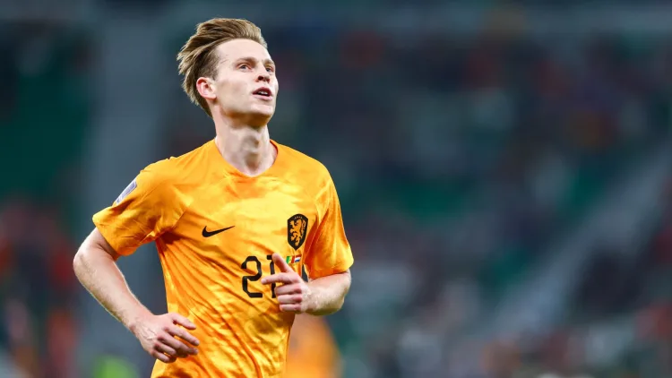 Frenkie de Jong playing for the Netherlands
