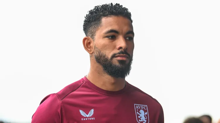 Douglas Luiz, Aston Villa