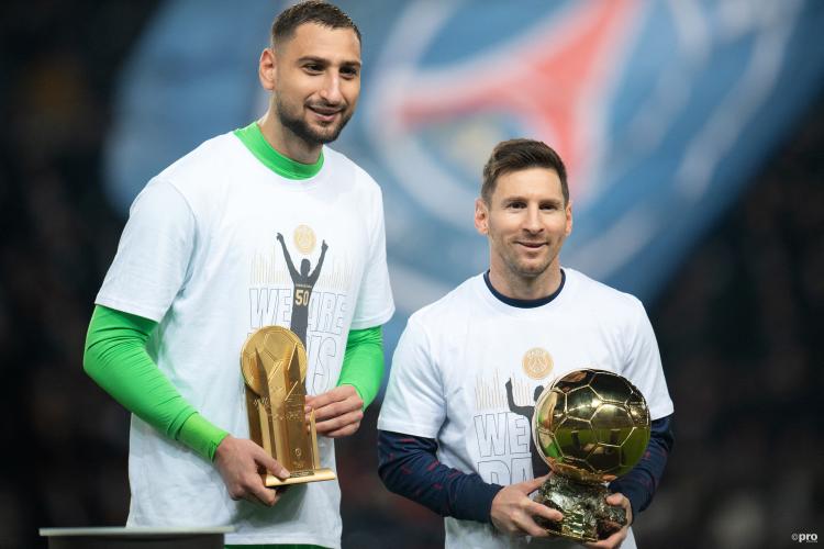 Messi showed off the 2021 Ballon d'Or ahead of Nice game